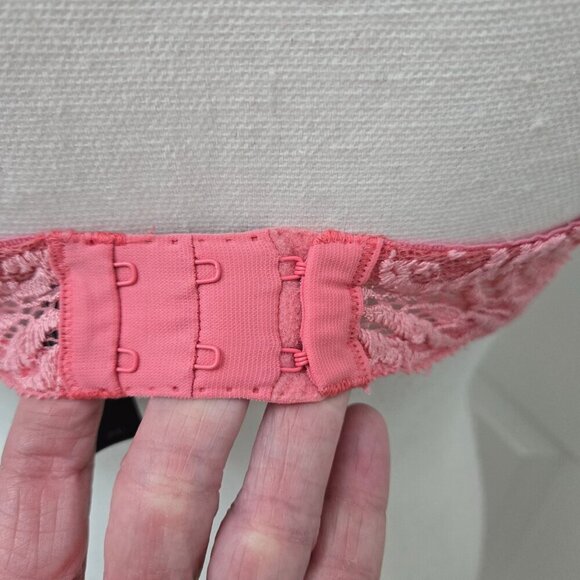 Natori Pink Lace Floral Underwire Bra 36D Romantic Pinup Coquette Valentine's - Picture 13 of 14